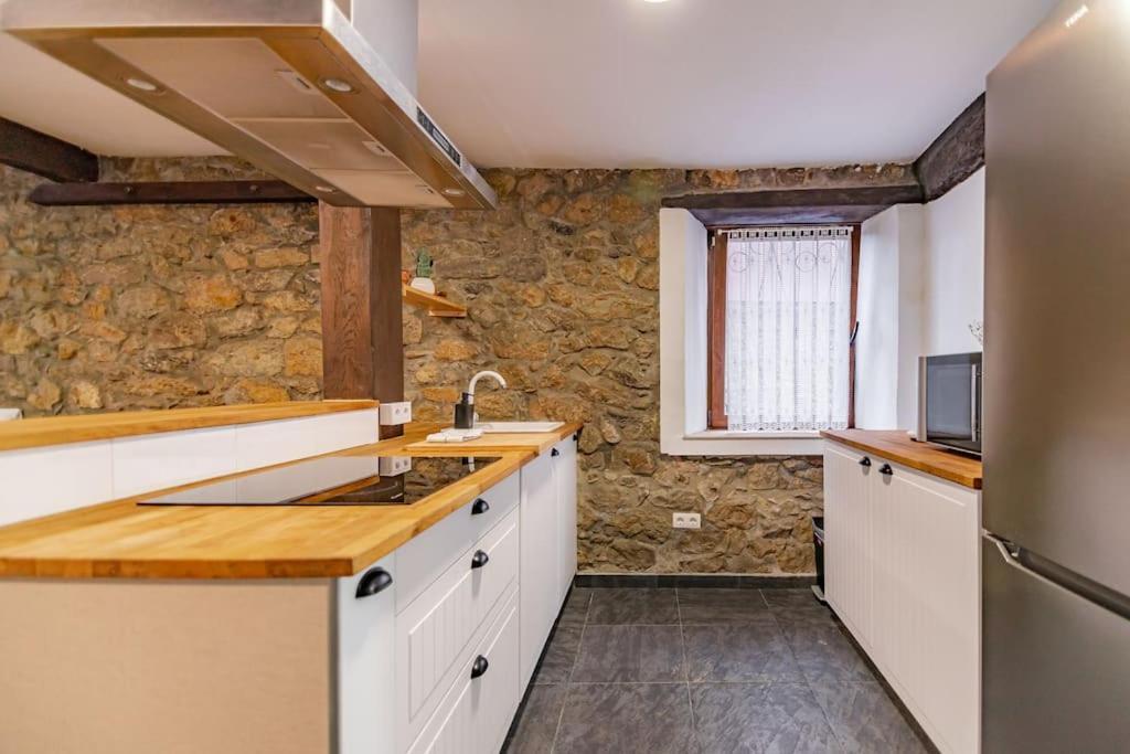 Precioso Piso Estilo Rustico A 10 Min De Santander Lejlighed Camargo Eksteriør billede